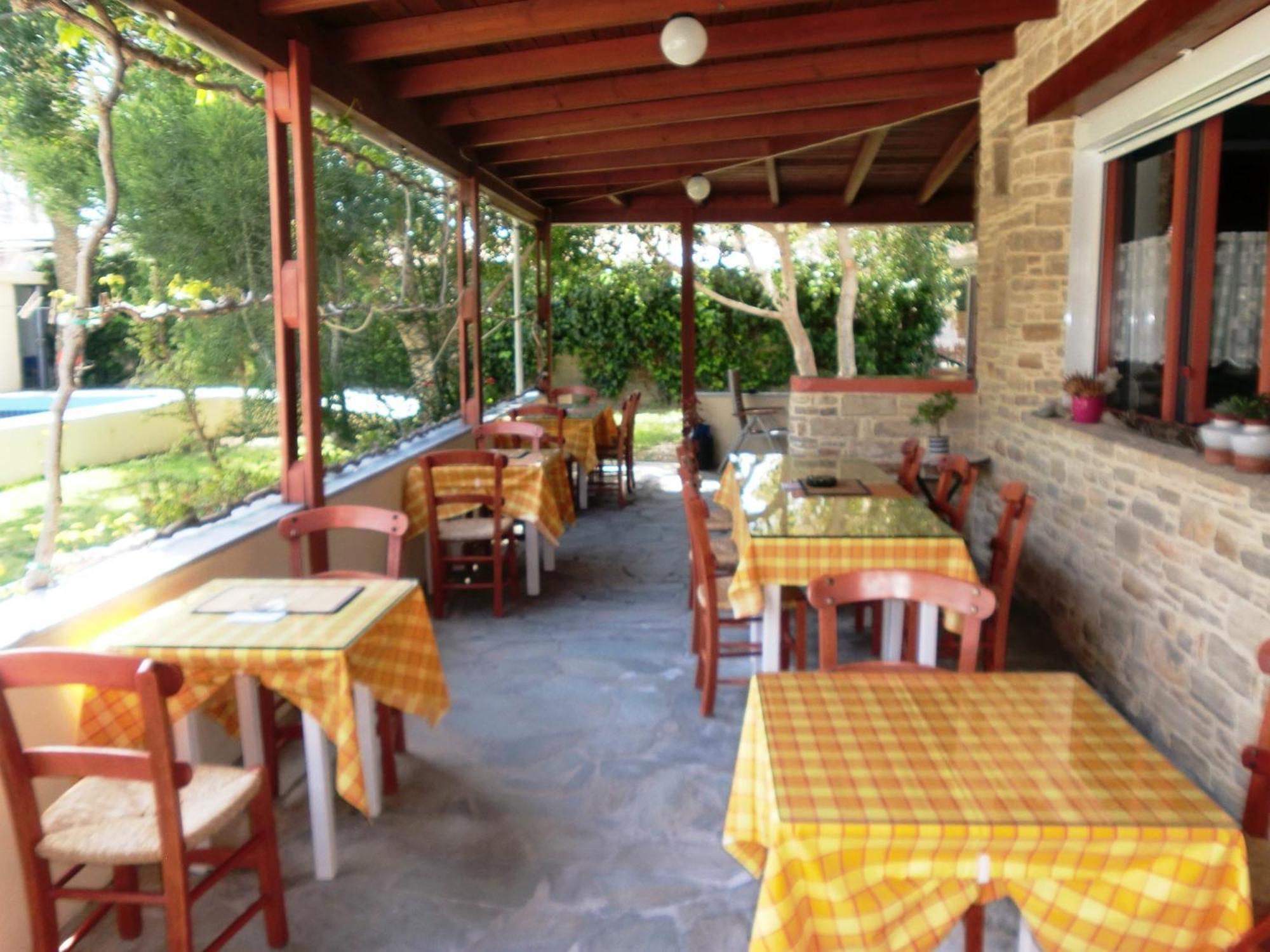 Hotel Neos Matala Экстерьер фото