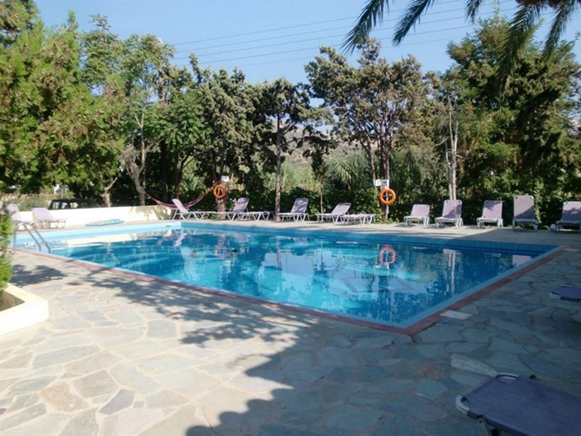 Hotel Neos Matala Экстерьер фото